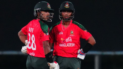 অস্ট্রেলিয়ার ‘একাডেমি খেলোয়াড়দের’ সামনেও খাবি খেলেন আফিফরা