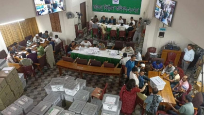 ২১ হলের ১৬টিতে কেন্দ্রীয় সংসদের ভোট গণনা সম্পন্ন