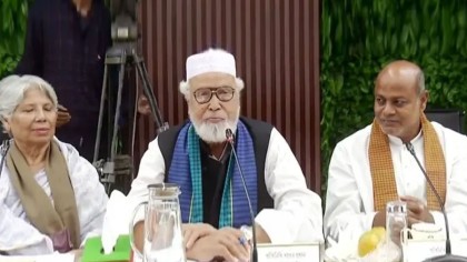 আল্লাহর গজবের কারণেই শেখ হাসিনা ক্ষমতা হারিয়েছেন: কাদের সিদ্দিকী