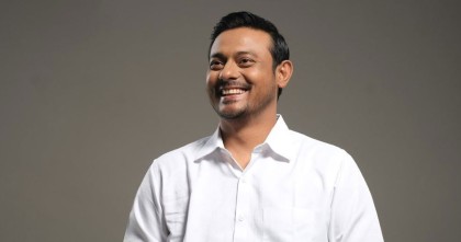 রাষ্ট্রপতিকে নিয়ে সংসদ উত্তাল হতেই পাটওয়ারীর স্ট্যাটাস, মুহূর্তেই ভাইরাল 