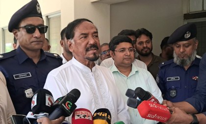 অভিজ্ঞতার অভাবে অন্তর্বর্তী সরকার মানুষের জন্য কিছুই করতে পারেনি: হাফিজ উদ্দিন