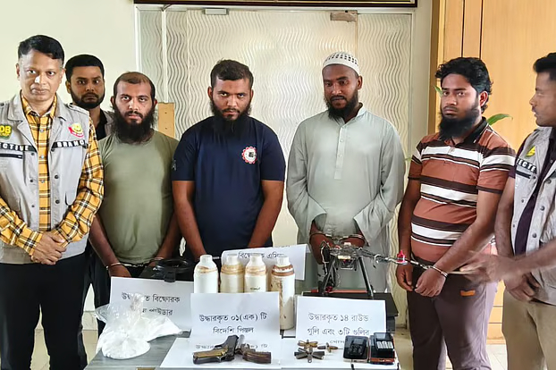 উগ্রবাদী সংগঠনের সঙ্গে জড়িত অভিযোগে রাজধানীতে ৪ জন গ্রেপ্তার