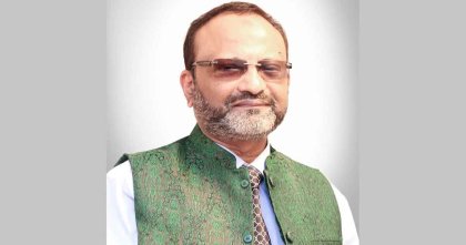গ্রামীণ বিশ্ববিদ্যালয়ের পরামর্শক হলেন অধ্যাপক নিয়াজ আহমদ খান
