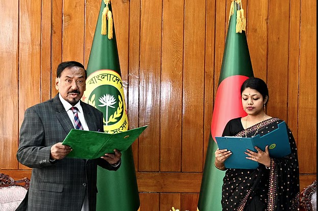 সংসদের সংরক্ষিত নারী আসনের সদস্য হিসেবে শপথ নিলেন নুসরাত তাবাসসুম
