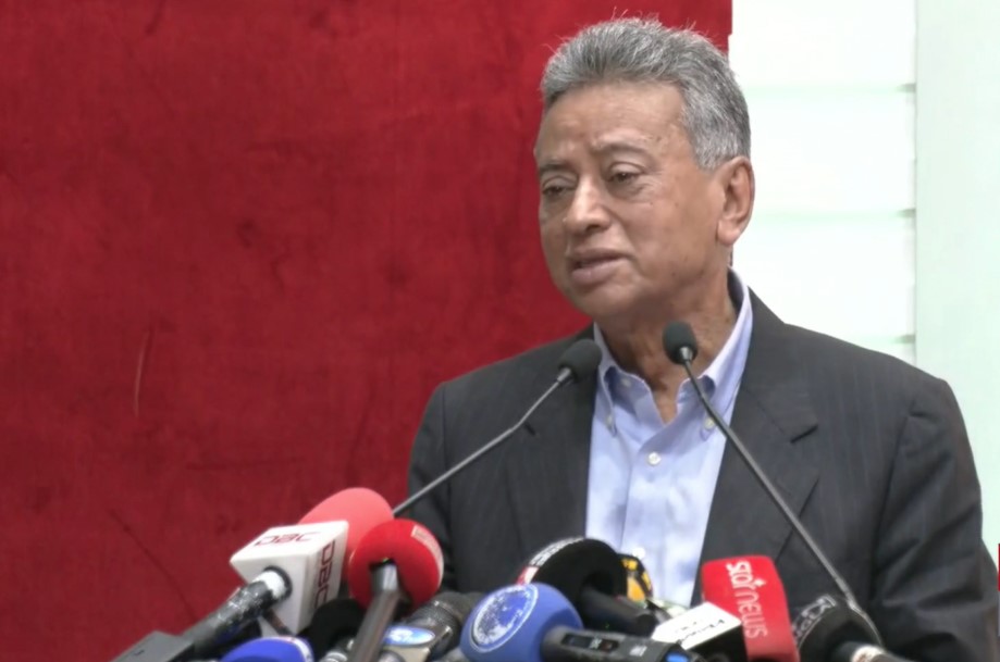 অর্থনীতির গণতন্ত্রীকরণ করতে চায় সরকার: অর্থমন্ত্রী
