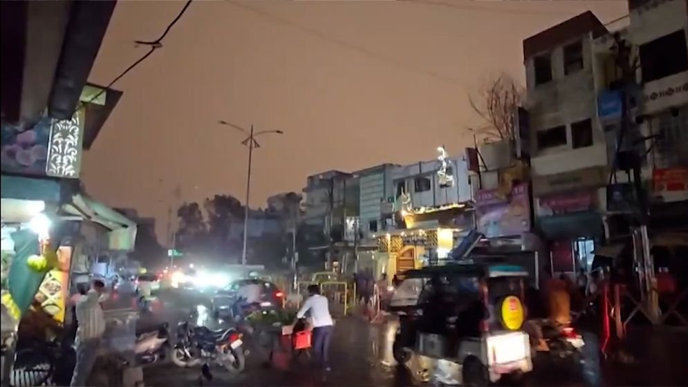 ভারতের উত্তর প্রদেশে ভারী বৃষ্টি ও বজ্রপাতে নিহত প্রায় ৯০
